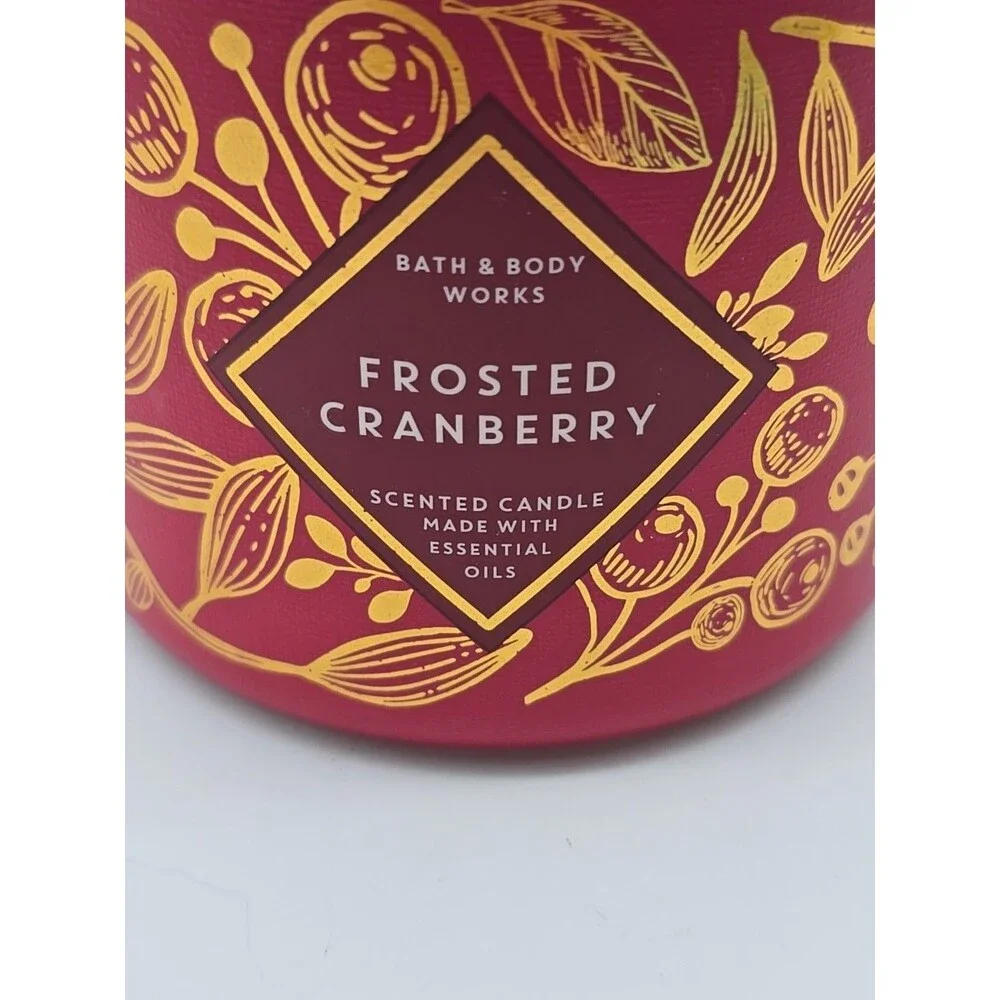 Bath & Body Works 3-Wick Scented Candle in Frosted Cranberry 14.5 oz
